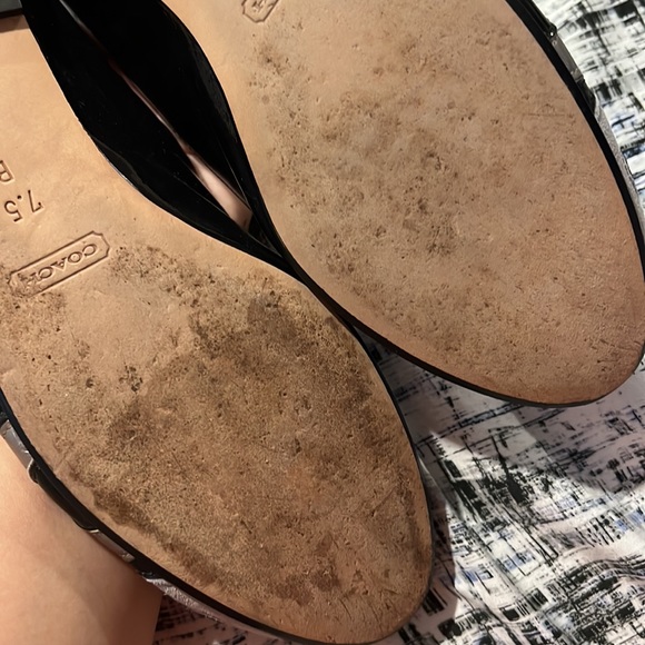 Coach Women’s leather flats - Picture 5 of 6